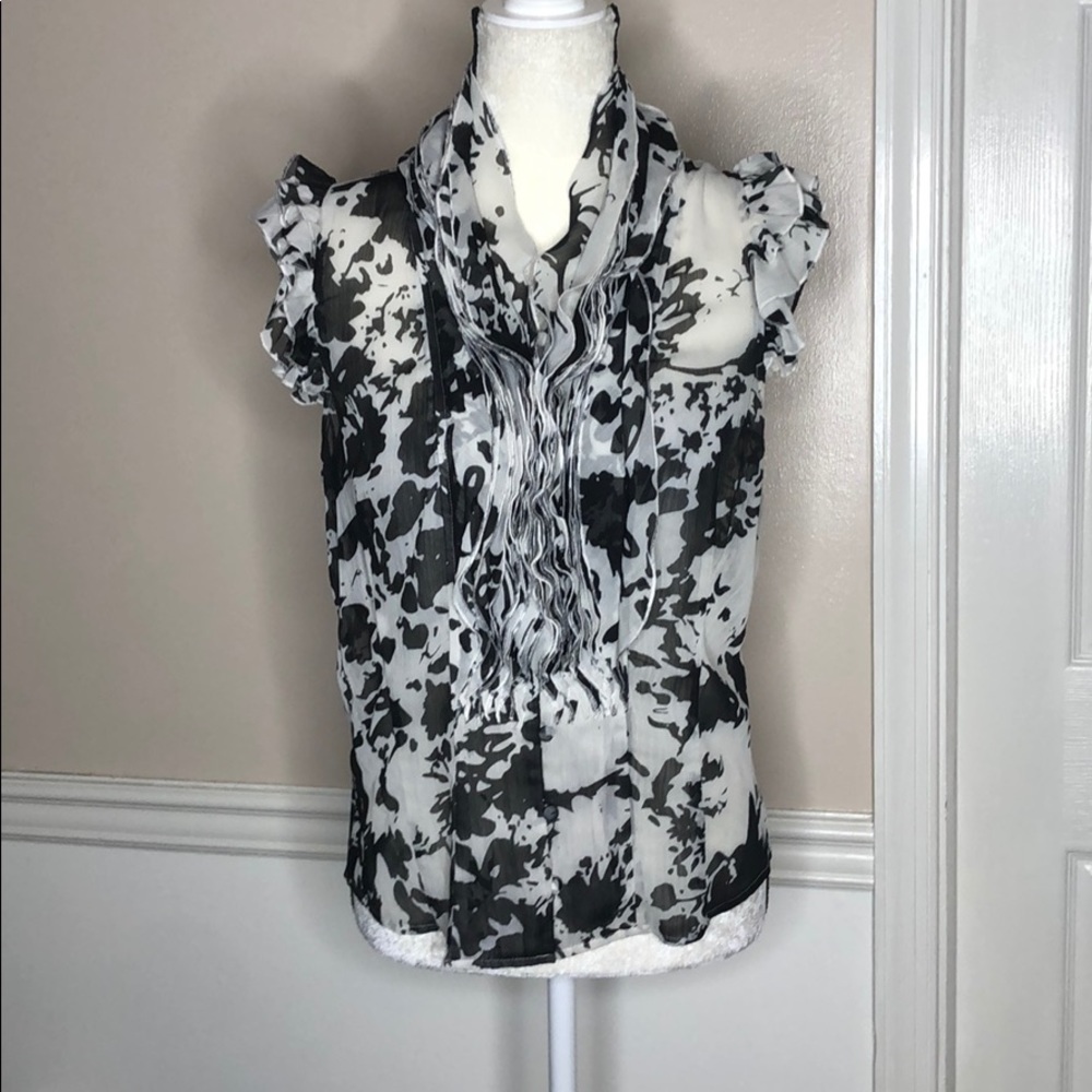 Black/White LAPIS Ruffled Short Sleeve Blouse